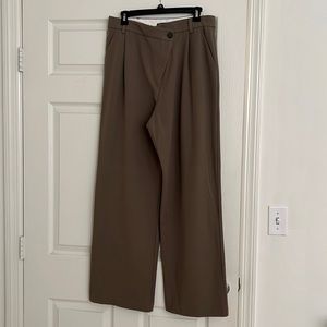 Zara asymmetric wide leg trousers, two front pockets with false back pocket